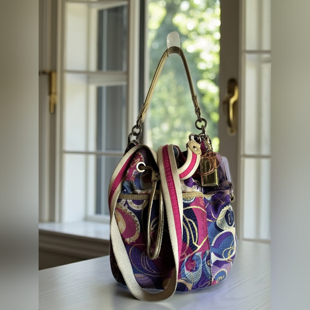 Coach Poppy Bucket Bag 18314 Purple Graffiti EUC 2011